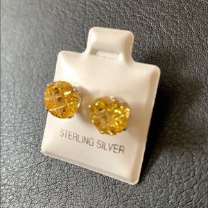 Yellow stone earrings